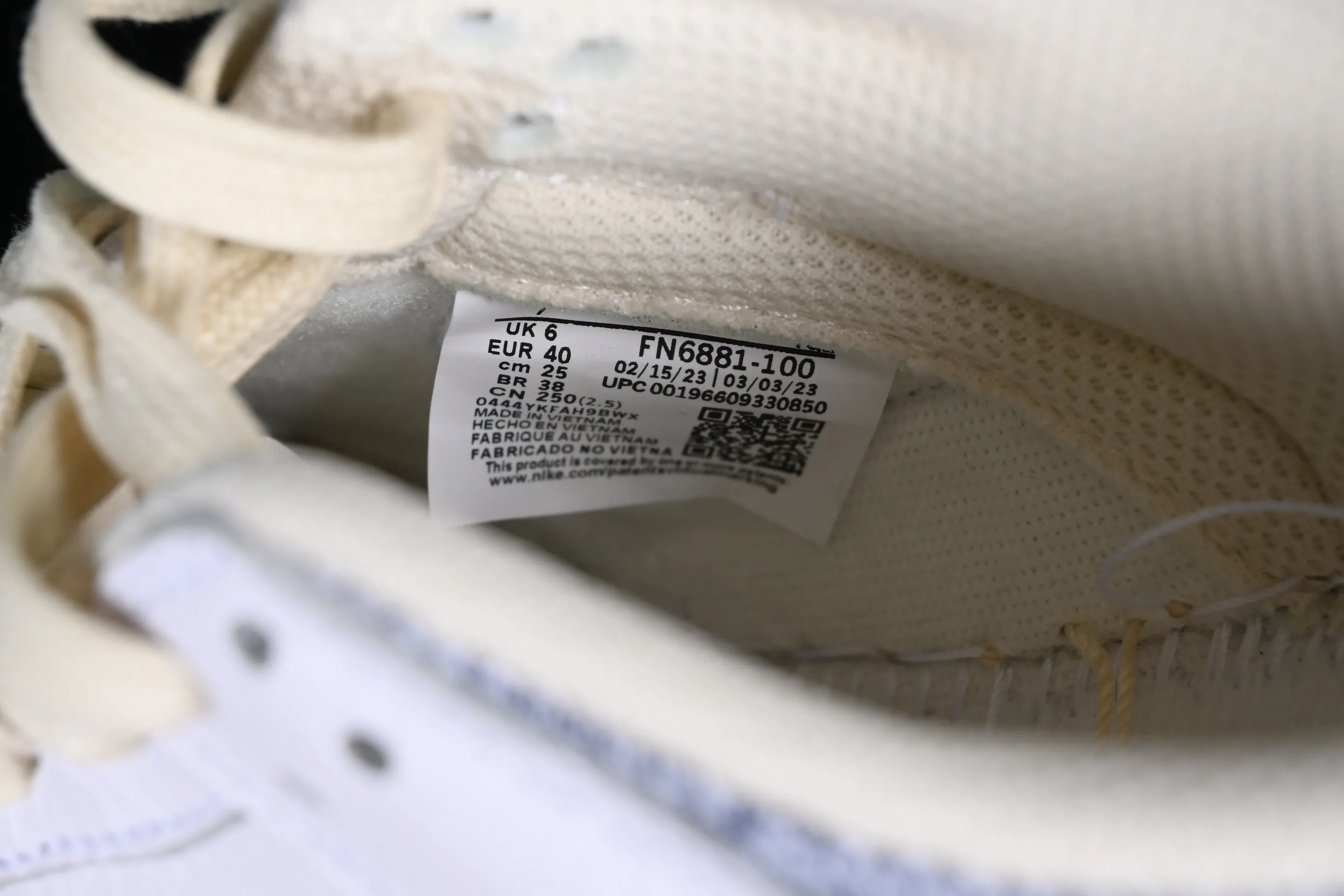 All categories Nk SB Dunk series Nk SB Dunk Low low-top sneakers J version Nk Dunk Low "Washed Denim" washed denim SB dunk series low-top casual sports skateboard shoes FN6881-100